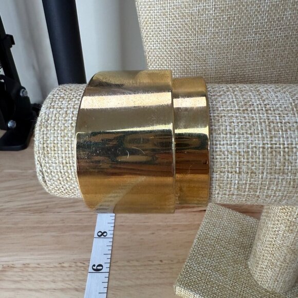 BaubleBar Gold-Tone Cuff Bracelet With Chic Modern Design small wrist - Picture 1 of 14